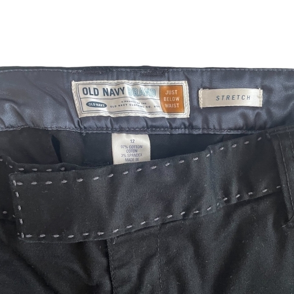 OLD NAVY Black Classic Fit Straight Leg Below Waist Cotton Stretch Women’s Pants - Picture 2 of 3